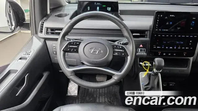 Hyundai Staria 2022 — Фото 13/20