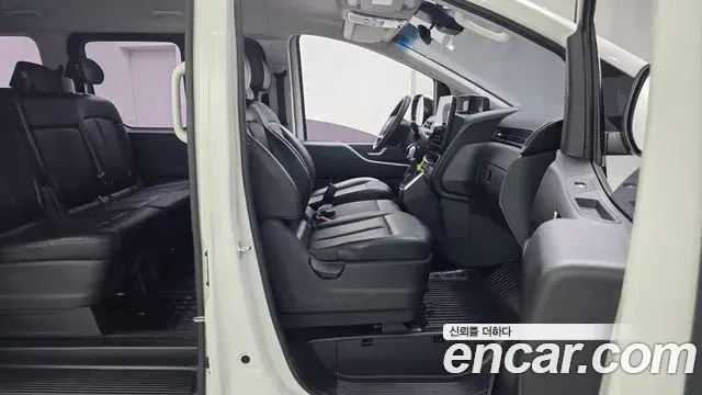 Hyundai Staria 2022 — Şəkil 15/31