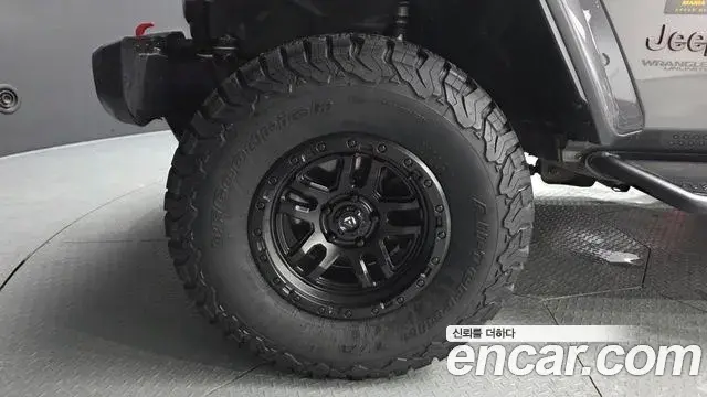 Jeep Wrangler 2019 — Photo 30/30