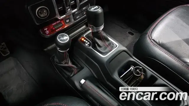 Jeep Wrangler 2019 — Photo 26/30
