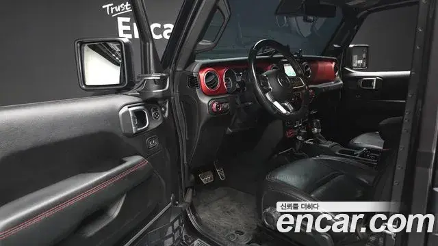 Jeep Wrangler 2019 — Photo 22/30