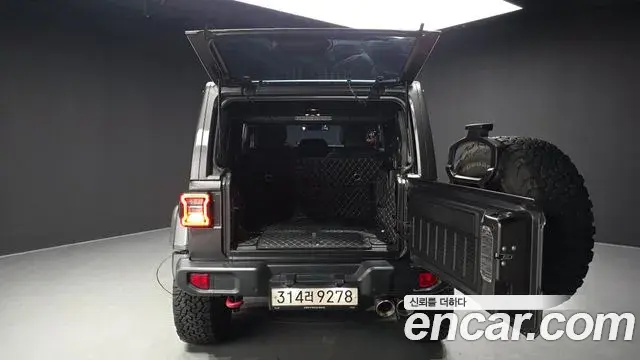 Jeep Wrangler 2019 — Photo 23/30