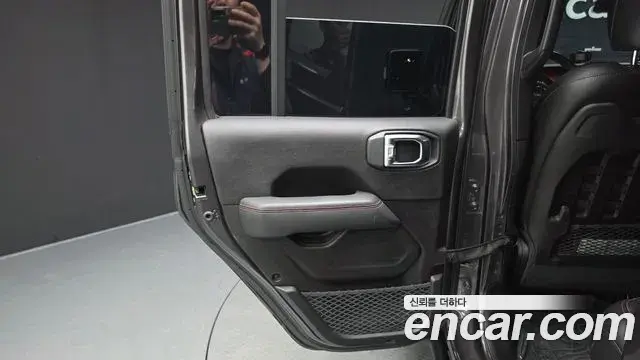 Jeep Wrangler 2019 — Photo 3/30
