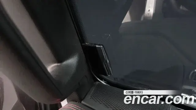 Jeep Wrangler 2019 — Photo 18/30