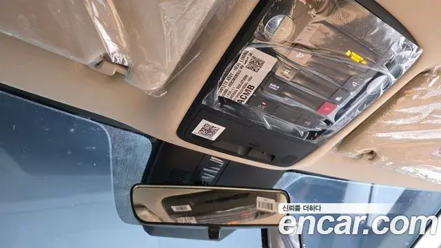 Kia Carnival 2023 — Фото 19/20