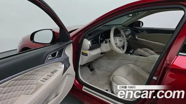 Genesis G70 2019 — ფოტო 16/37
