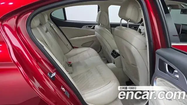 Genesis G70 2019 — ფოტო 33/37