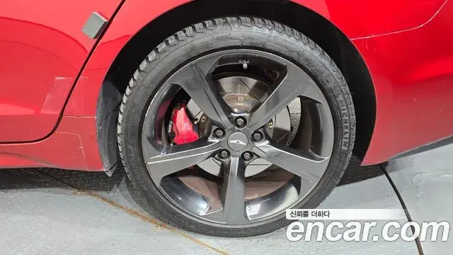 Genesis G70 2019 — ფოტო 15/37