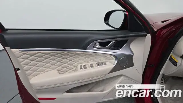 Genesis G70 2019 — ფოტო 14/37