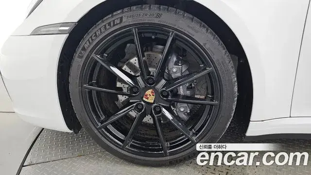Porsche 911 2024 — Şəkil 7/20