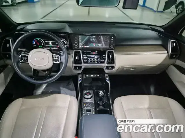 Kia Sorento 2023 — Фото 15/20