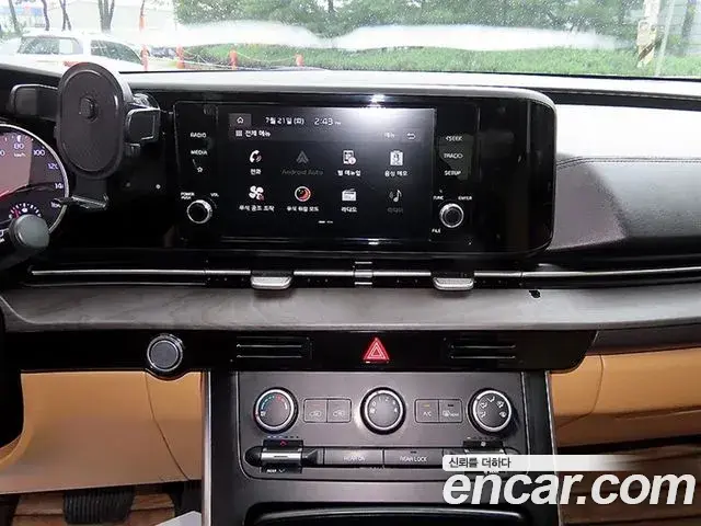 Kia Carnival 2021 — Фото 16/20