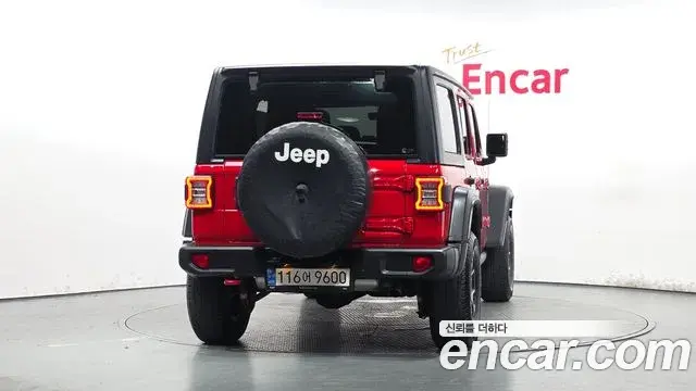 Jeep Wrangler 2022 — Фото 4/20