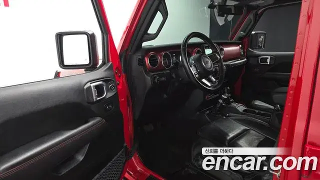 Jeep Wrangler 2022 — Фото 10/20