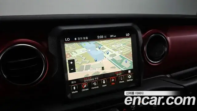 Jeep Wrangler 2022 — Фото 15/20