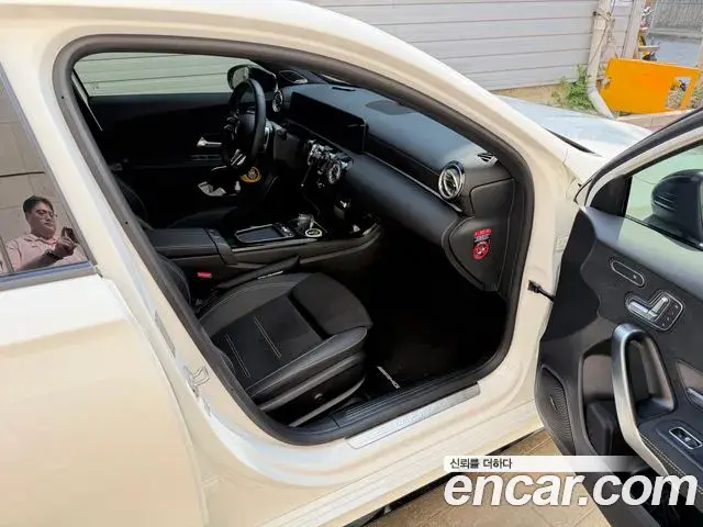 Mercedes-Benz A-Class 2025 — Şəkil 11/11