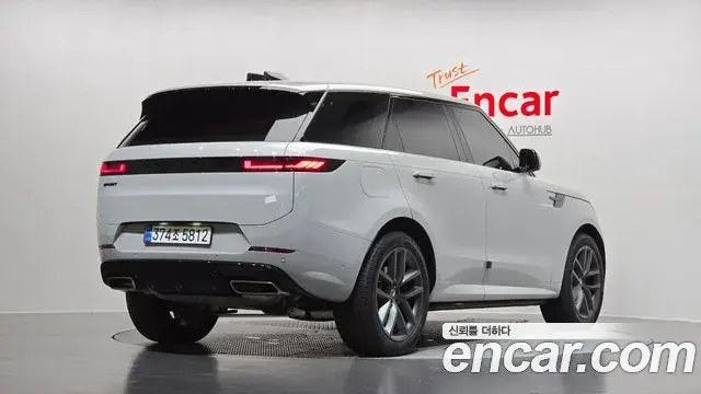 Land Rover Range Rover Sport 2025 — Şəkil 22/32