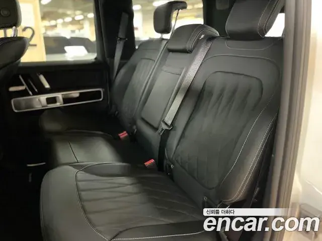 Mercedes-Benz G-Class 2021 — Photo 7/20