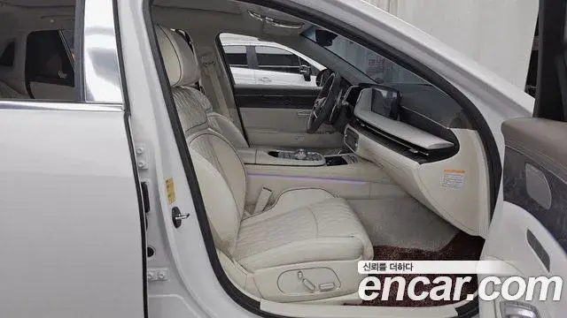 Genesis G90 2022 — Şəkil 40/41