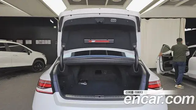 Genesis G90 2022 — Şəkil 17/41