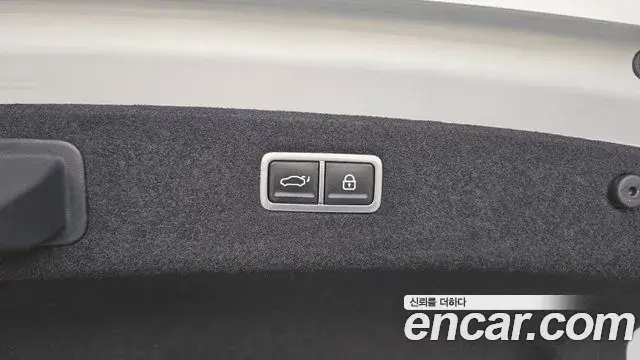 Genesis G90 2022 — Şəkil 13/41