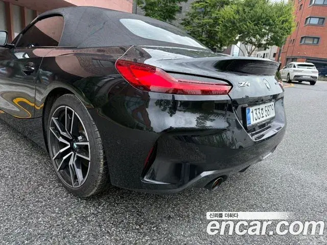 BMW Z4 2025 — Фото 2/15