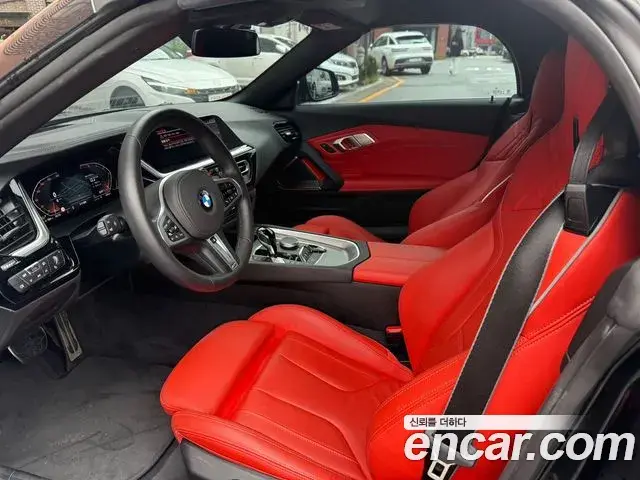 BMW Z4 2025 — Фото 12/15