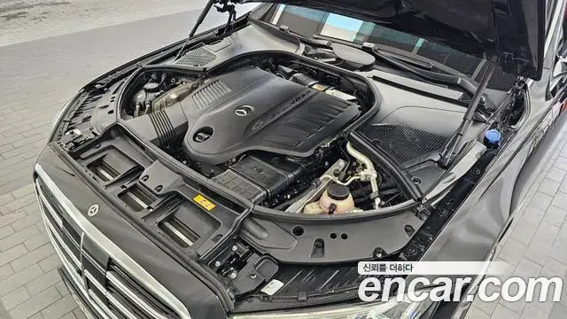 Mercedes-Benz S-Class 2023 — Photo 34/34