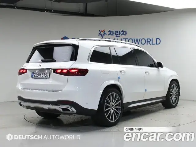 Mercedes-Benz GLS-Class 2025 — Photo 1/20