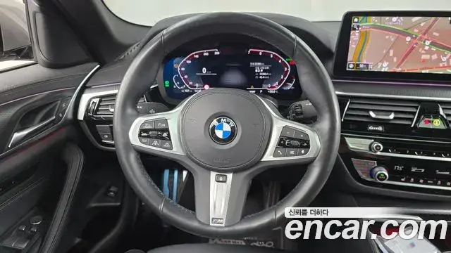 BMW 5 Series 2022 — Şəkil 9/20