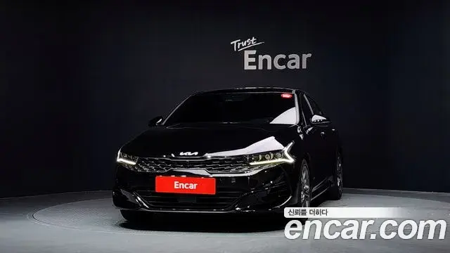Kia K5 2022 — Şəkil 17/20