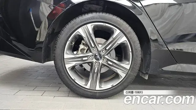 Kia K5 2022 — Şəkil 13/20