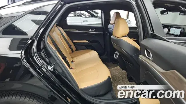Kia K5 2022 — Şəkil 9/20