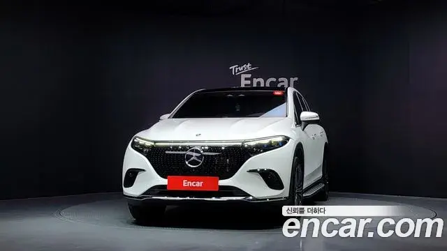 Mercedes-Benz EQS SUV 2024 — ფოტო 17/39