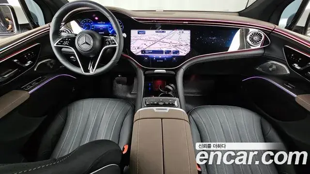 Mercedes-Benz EQS SUV 2024 — ფოტო 22/39