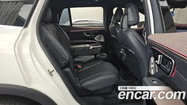 Mercedes-Benz EQS SUV 2024 — ფოტო 3/39