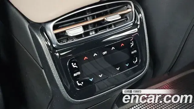 Mercedes-Benz EQS SUV 2024 — ფოტო 6/39