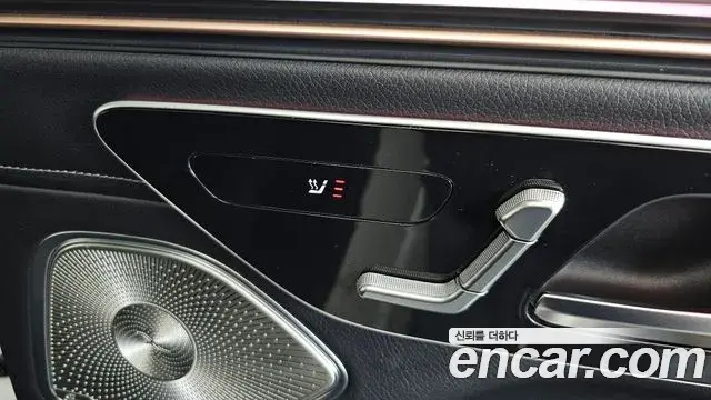 Mercedes-Benz EQS SUV 2024 — ფოტო 19/39