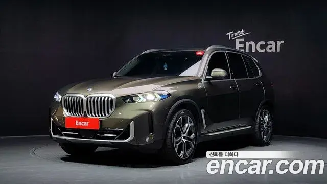 BMW X5 2025 — Фото 1/20