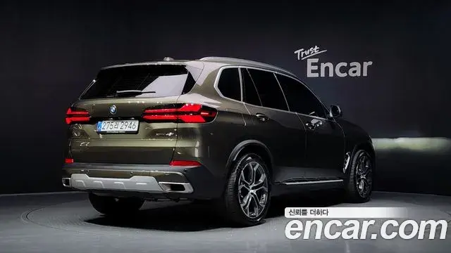 BMW X5 2025 — Фото 2/20