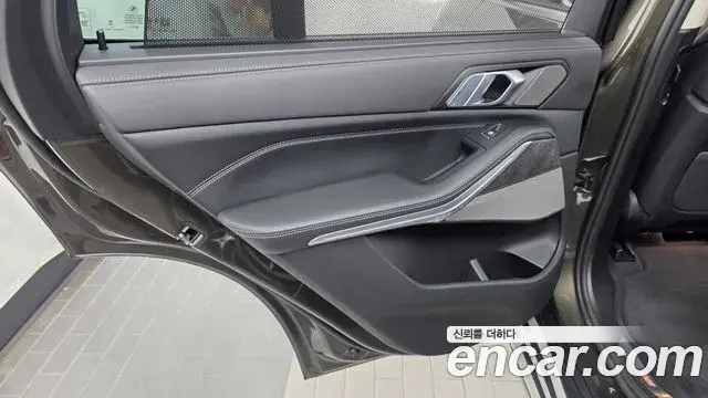 BMW X5 2025 — ფოტო 31/32
