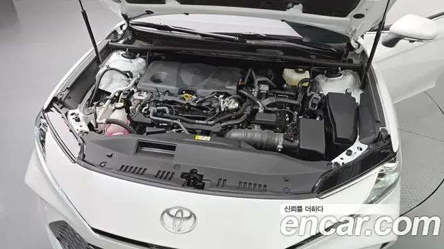 Toyota Camry 2025 — Şəkil 14/20