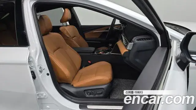 Toyota Camry 2025 — Şəkil 19/20
