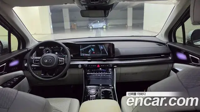 Kia Carnival 2021 — Фото 10/15