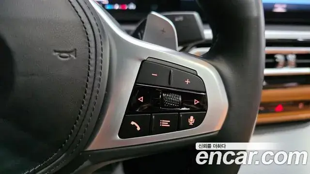 BMW 3 Series 2023 — Photo 18/31