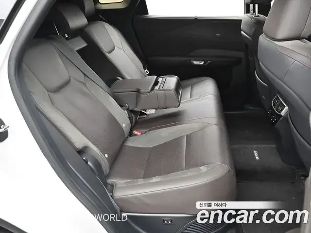 Lexus RX350h 2024 — Photo 19/20