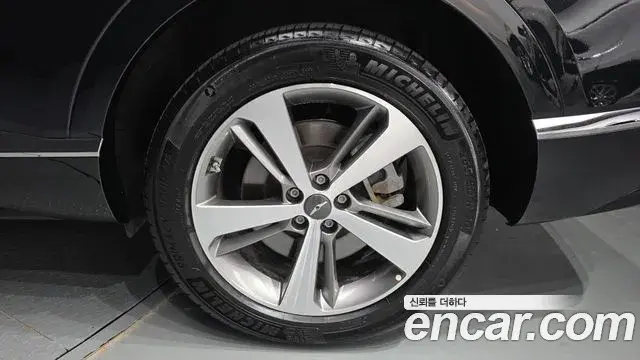 Genesis GV80 2022 — Photo 29/33