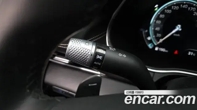 Genesis GV80 2022 — Photo 24/33