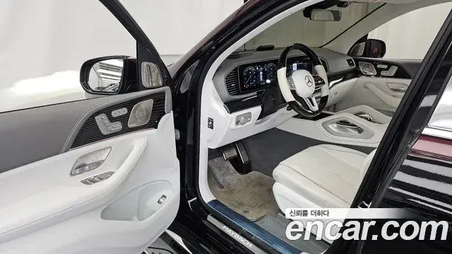 Mercedes-Benz GLS-Class 2023 — Şəkil 26/32