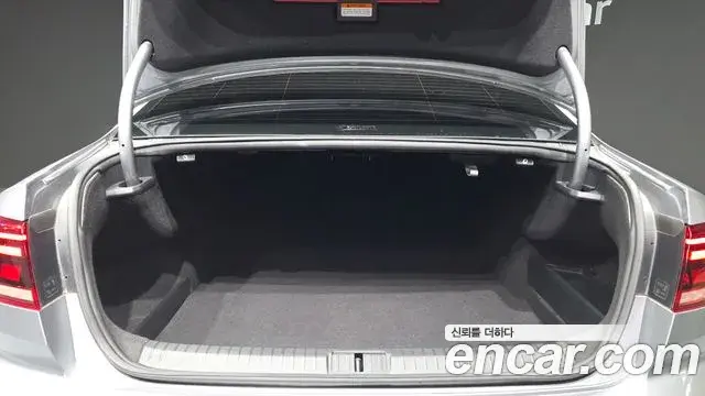 Volkswagen Passat GT 2021 — Şəkil 7/20
